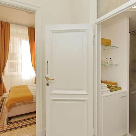 Elegant Apartment In The Heart Of Rome-Navona Area ภายนอก รูปภาพ