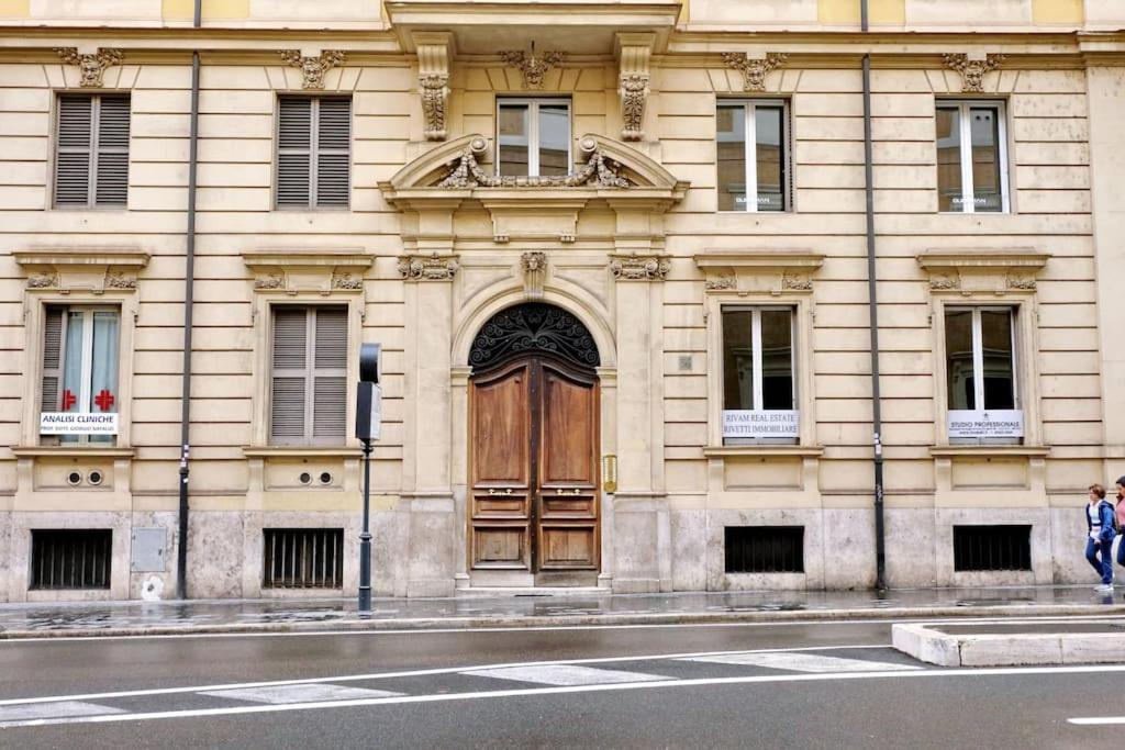 Elegant Apartment In The Heart Of Rome-Navona Area ภายนอก รูปภาพ